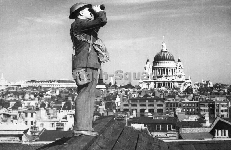 WW2 Picture Photo London UK Battle of Britain Air Observer Picture 5570