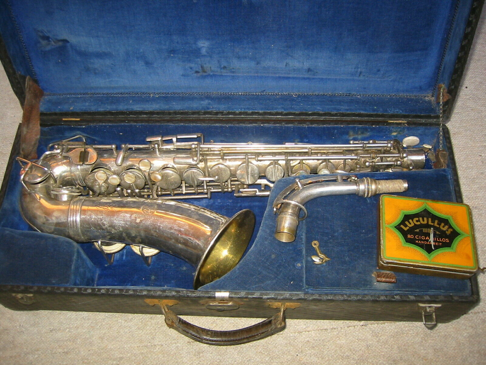 Very Nice Old German Alto Saxophone  "oscar Adler Sonora" W. Golden Bell!