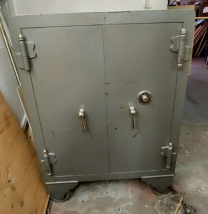 Antique Cary Combination Safe Cary Safe Co. Double Door Rolling Buffalo Ny