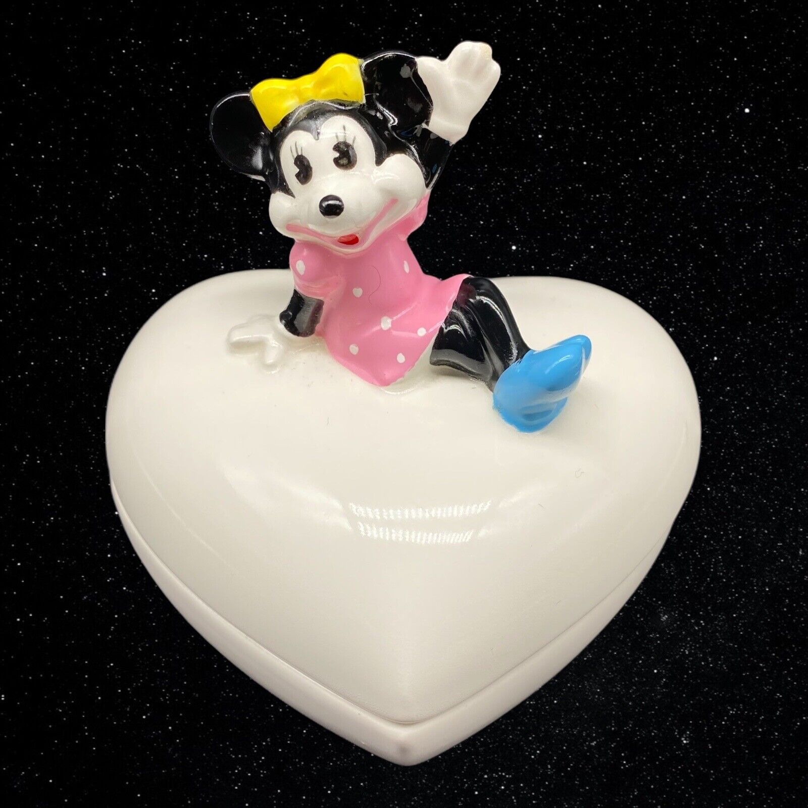 Vintage Minnie Mouse Trinket Box Heart Trinket Box Disney Japan 4.5”T 4”W