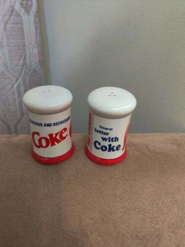 Official Licensed Coca-cola Salt And Pepper Shakers 2008 Pacific Enterprises