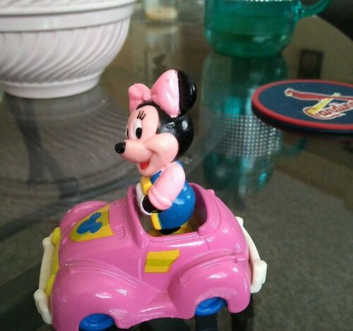 Disney Pink Minnie Mouse Car With 2 Minnie Mouse Very Cute