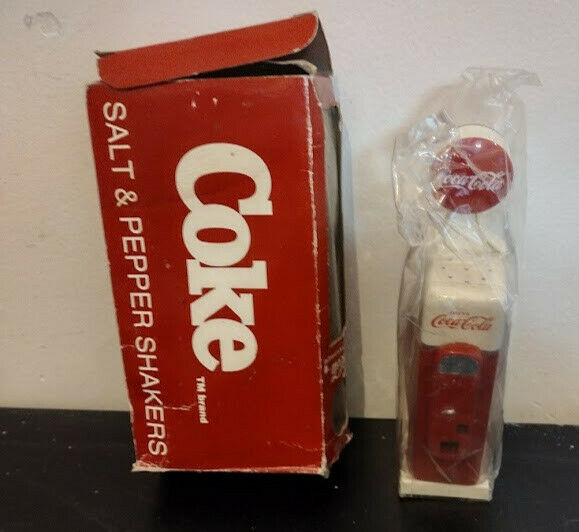 Vintage 1993 Coke Coca-Cola Gas Pump Salt & Pepper Shakers W/Holder OPEN BOX
