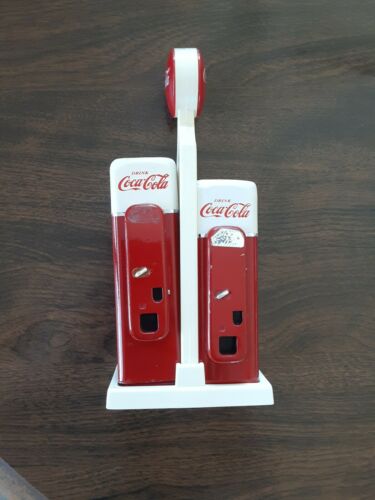 Coca-cola Vending Machine Gas Pump Salt Pepper Shaker Set W/ Stand~vintage 1993~
