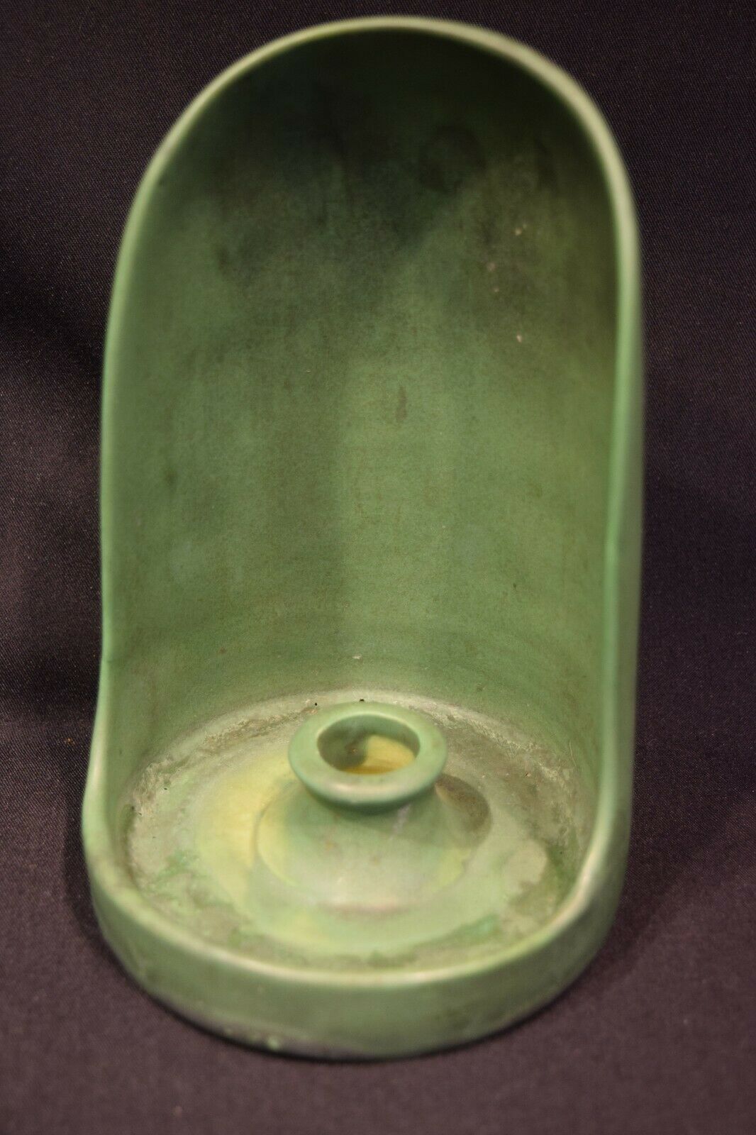 HAMPSHIRE MATTE GREEN ARTS & CRAFTS ART POTTERY  CANDLE HOLDER